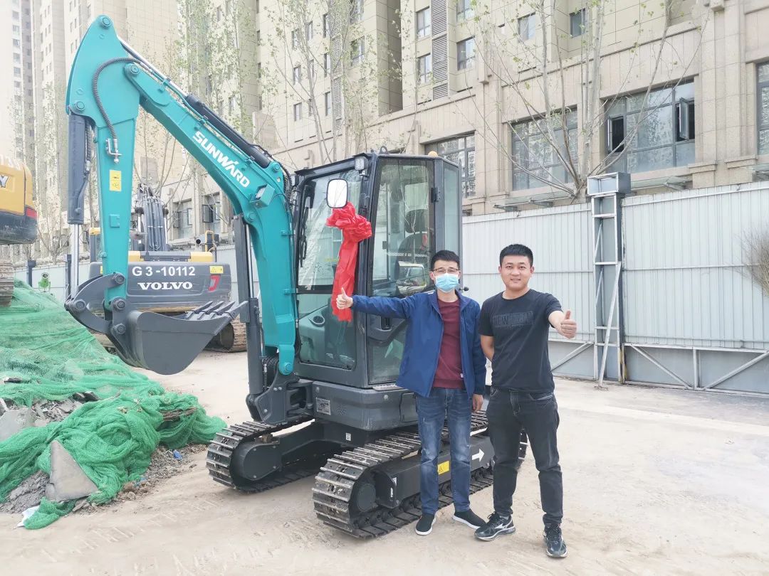 冲、冲、冲！带您感受球友会体育-球友会体育（中国）官方在线
智能挖掘机火热交机时刻