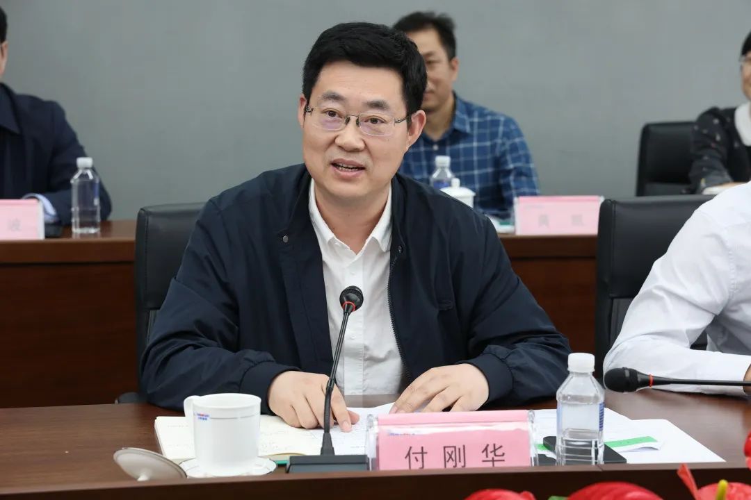 深化产学研合作！中南大学校长、中国工程院院士田红旗率团拜访球友会体育-球友会体育（中国）官方在线
智能
