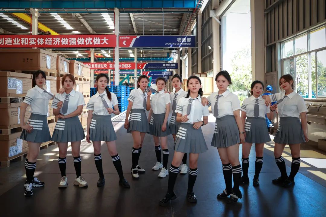 又酷又辣又炫!球友会体育-球友会体育(中国)官方在线
智能第二届挖机宝贝来了