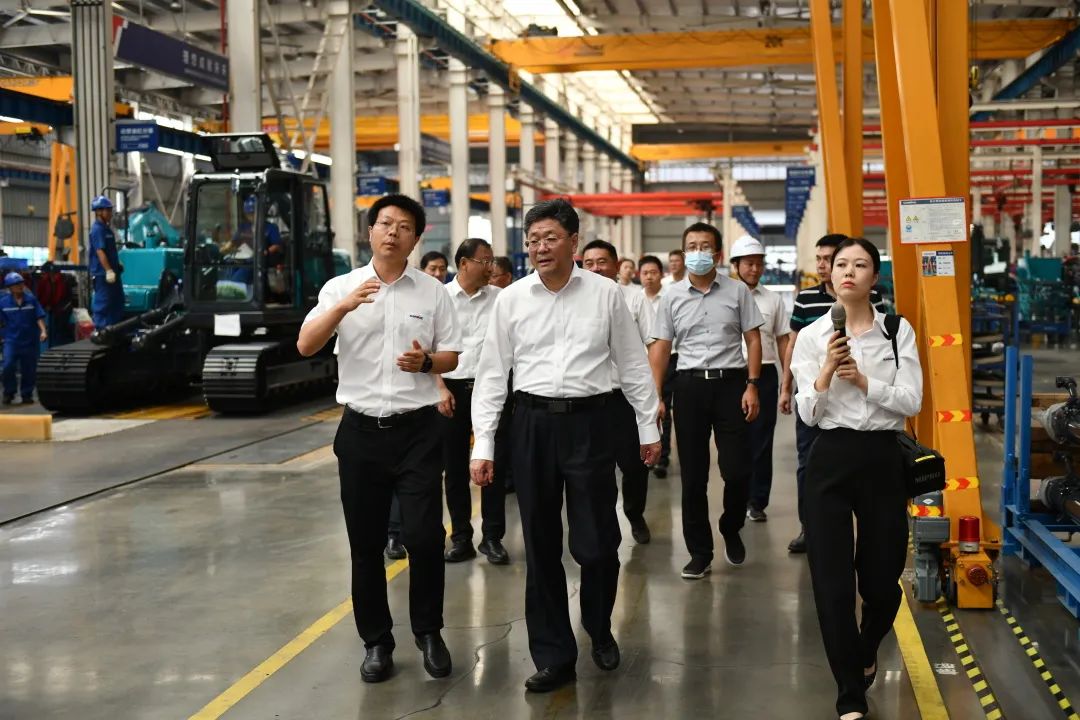 国家应急管理部郭治武局长一行考察球友会体育-球友会体育（中国）官方在线
智能无人化应急救援装备