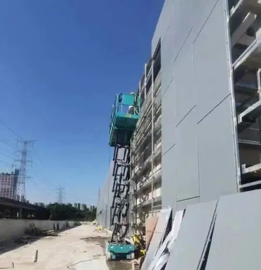 众志成城抗疫情!球友会体育-球友会体育(中国)官方在线
智能高空机械助力惠州方舱医院建设