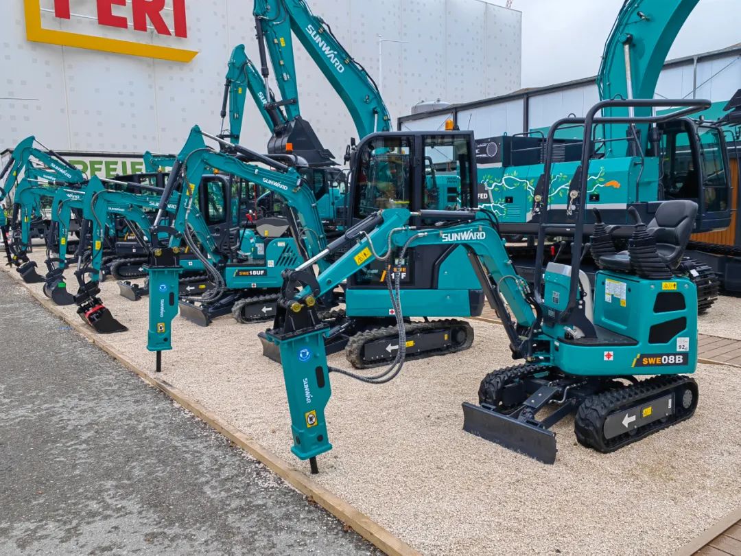 Bauma 2022 | 高端定制、绿动未来……球友会体育-球友会体育（中国）官方在线
智能即将携20余款创新产品再登德国宝马展