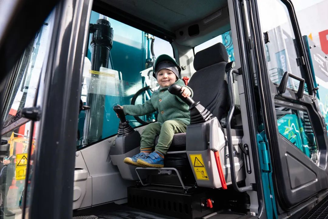 Bauma 2022 | 一组火热现场图带您重温球友会体育-球友会体育（中国）官方在线
智能德国宝马展之旅