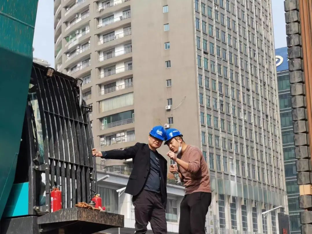 首战创佳绩！球友会体育-球友会体育（中国）官方在线
智能双轮铣槽机助建长沙地铁7号线