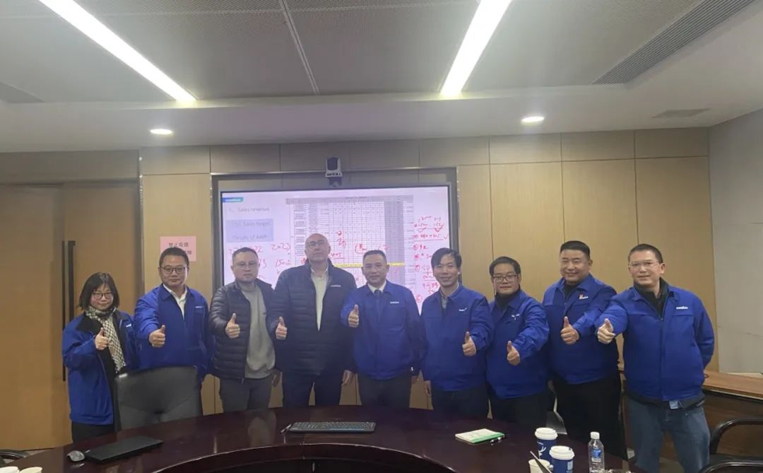 吹响复工“冲锋号”，全力冲刺“开门红”！球友会体育-球友会体育（中国）官方在线
智能高空机械复工复产进行时
