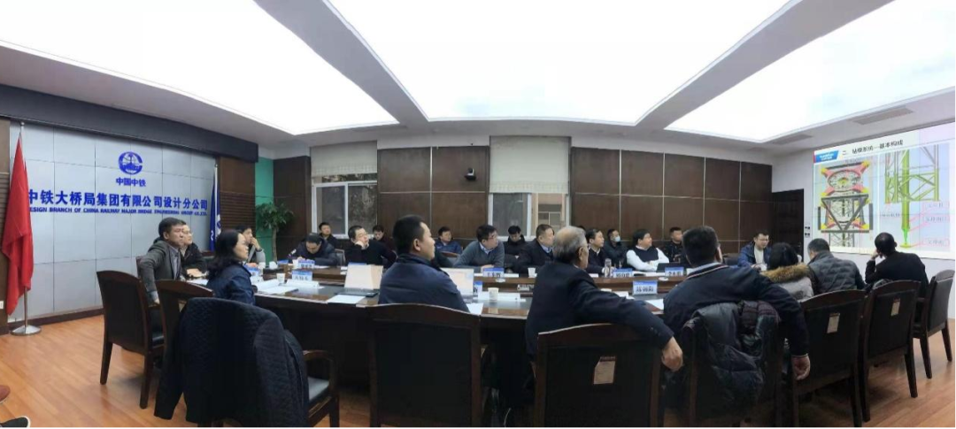 超级装备助建超级工程！球友会体育-球友会体育（中国）官方在线
智能超级旋挖钻机SWDM1280推介会成功举办