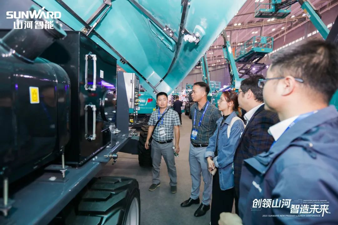 2023 CICEE | 球友会体育-球友会体育（中国）官方在线
智能亮相2023长沙国际工程机械展！智能化、电动化产品站C位