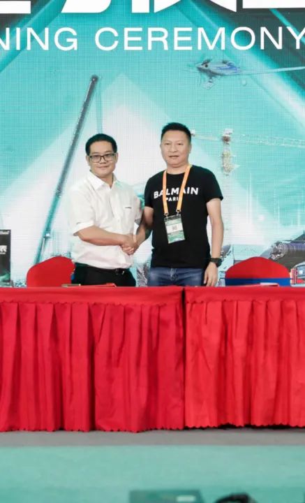 千人齐聚、爆品出击！球友会体育-球友会体育（中国）官方在线
智能新品推介会圆满举办