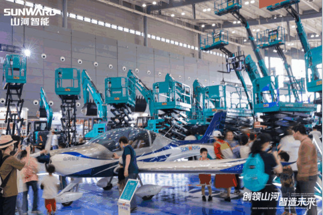 闪耀2023 CICEE！看球友会体育-球友会体育（中国）官方在线
智能“明星产品”有多“炫”