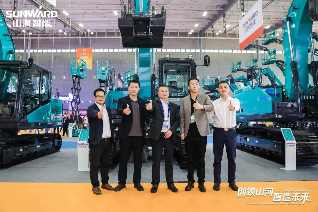 2023 CICEE | 全球工程机械盛会完美落幕！球友会体育-球友会体育（中国）官方在线
智能交出闪亮答卷