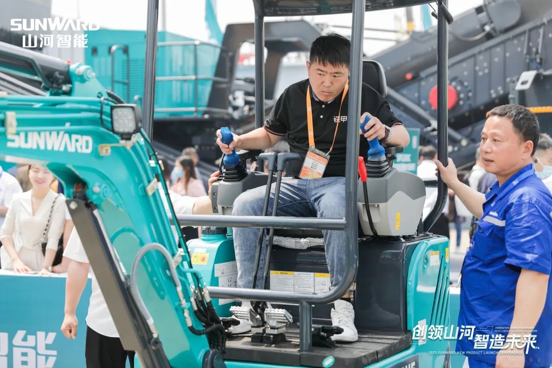 精品出击、互动不断！球友会体育-球友会体育（中国）官方在线
智能F系列挖掘机闪耀长沙展