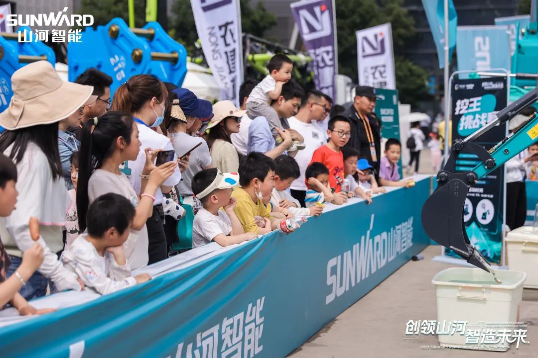 精品出击、互动不断！球友会体育-球友会体育（中国）官方在线
智能F系列挖掘机闪耀长沙展