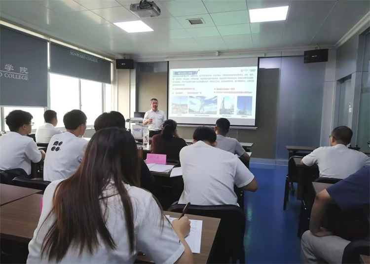 奔赴热爱，球友会体育-球友会体育（中国）官方在线
智能2023届“智动力”正式报到！