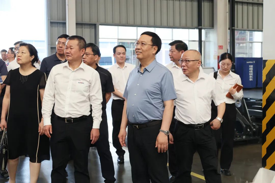 中宣部社科领域专家学者到球友会体育-球友会体育（中国）官方在线
智能调研高质量发展