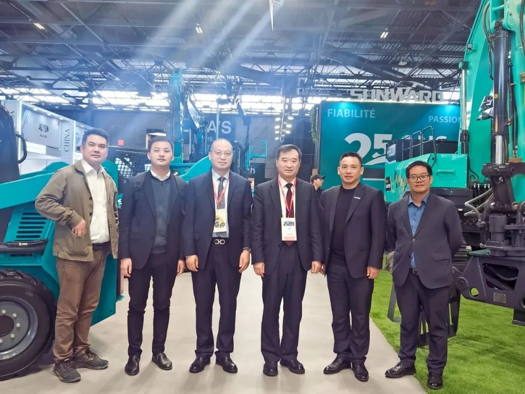 赢战INTERMAT 2024!球友会体育-球友会体育(中国)官方在线
智能土方机械深耕全球高端市场