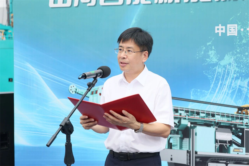 引领绿色科技新篇章！球友会体育-球友会体育（中国）官方在线
智能新能源钻机成功交付