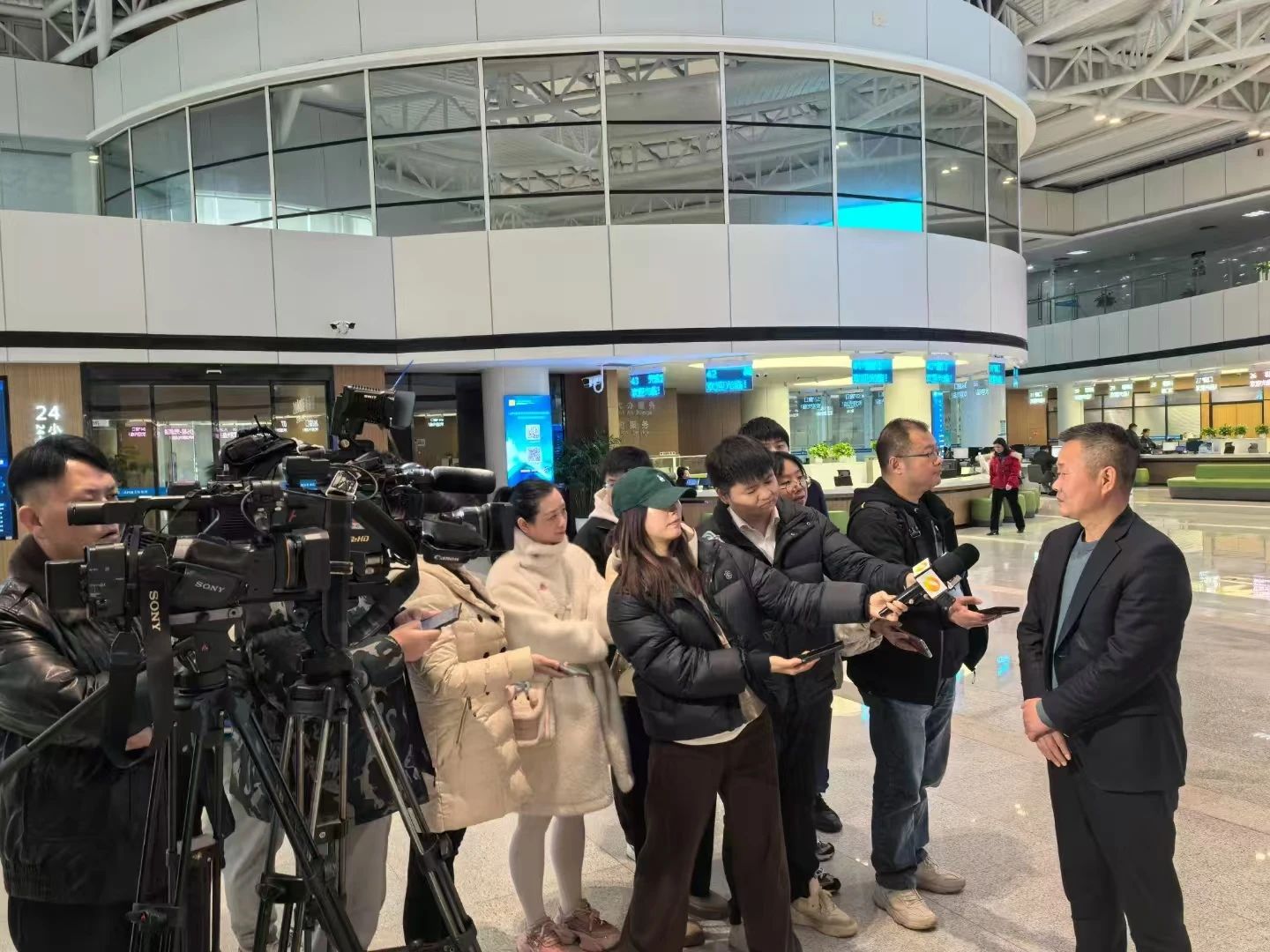 助力长沙经开区高质量发展,球友会体育-球友会体育(中国)官方在线
智能喜获四奖项