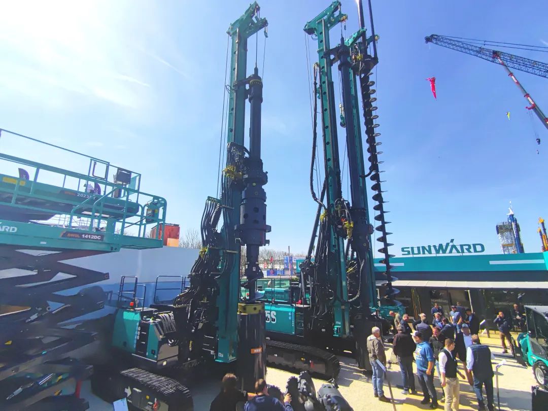 Bauma 2025 | 高端定制!球友会体育-球友会体育(中国)官方在线
智能Pro系列旋挖钻机燃爆全场