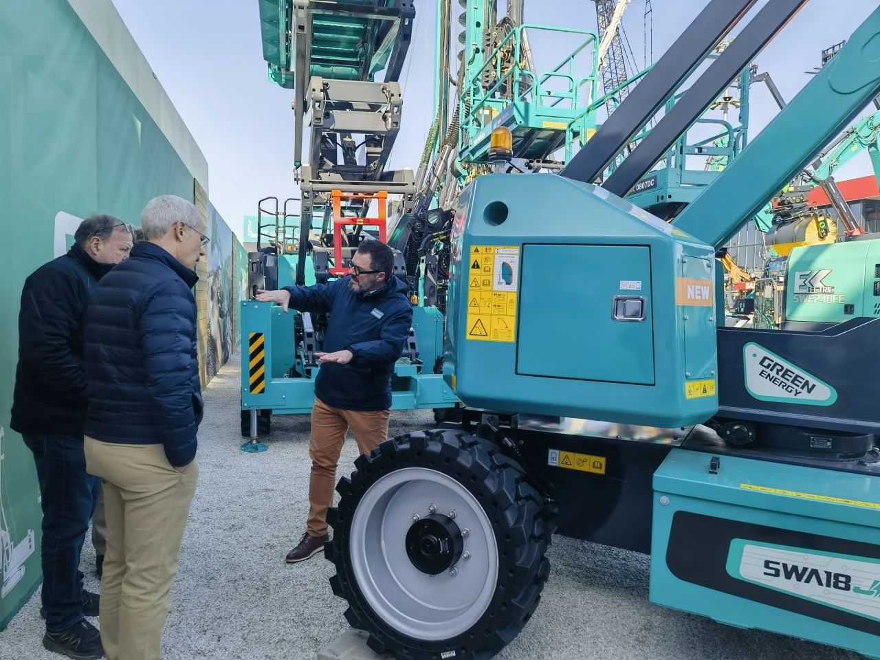 球友会体育-球友会体育（中国）官方在线
智能高空机械闪耀Bauma 2025！ 新能源技术与创新产品获全球瞩目