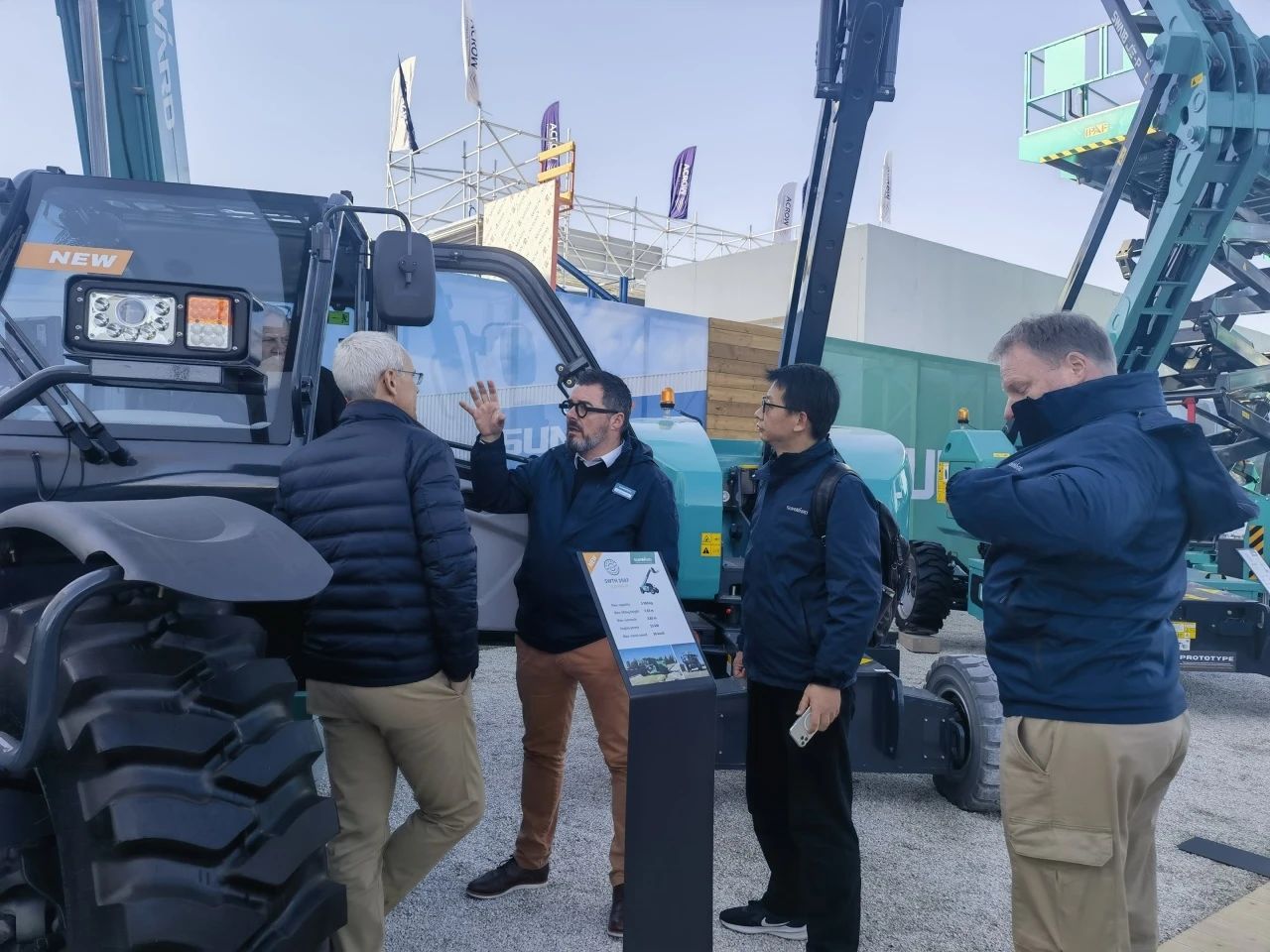 球友会体育-球友会体育（中国）官方在线
智能高空机械闪耀Bauma 2025！ 新能源技术与创新产品获全球瞩目