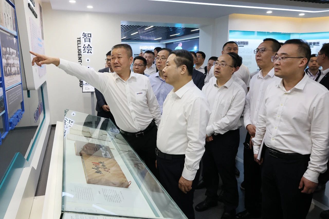 天能控股集团党委书记、董事长张天任率队到访球友会体育-球友会体育（中国）官方在线
智能