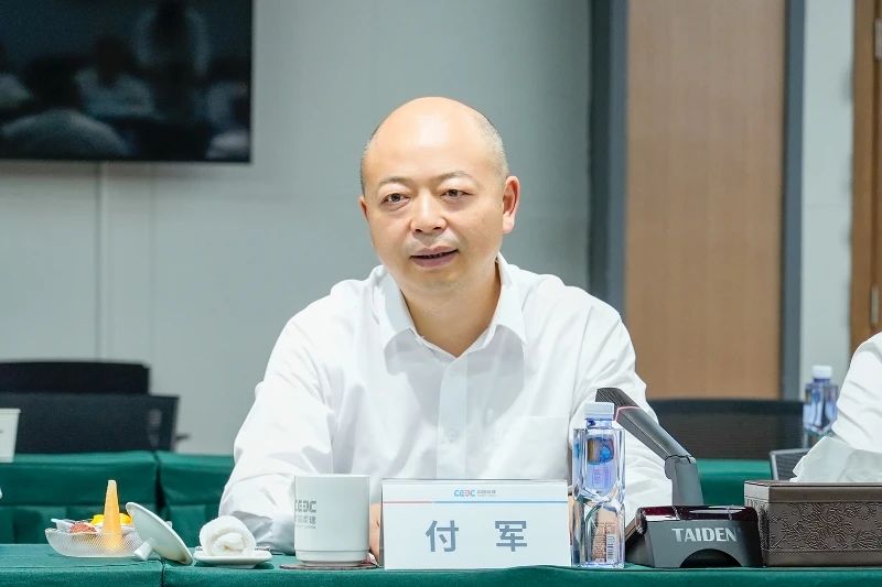 球友会体育-球友会体育（中国）官方在线
智能与易普力公司深化战略合作，共筑混装设备技术转化新标杆