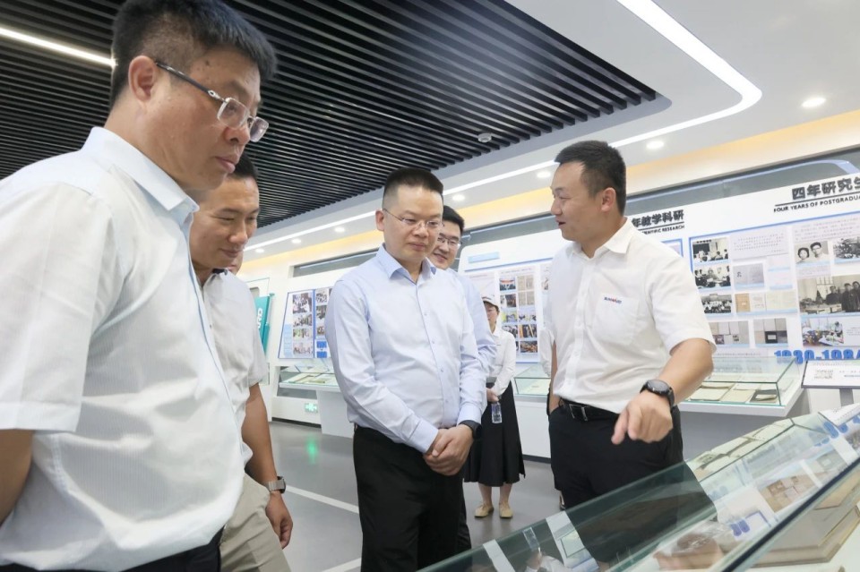 共商合作，建华控股有限公司董事长汪贵华到访球友会体育-球友会体育（中国）官方在线
智能