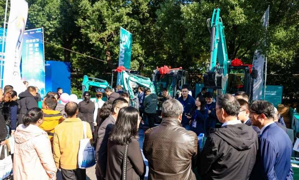 球友会体育-球友会体育(中国)官方在线
智能微挖“天团”闪耀武汉,引领绿色施工潮流