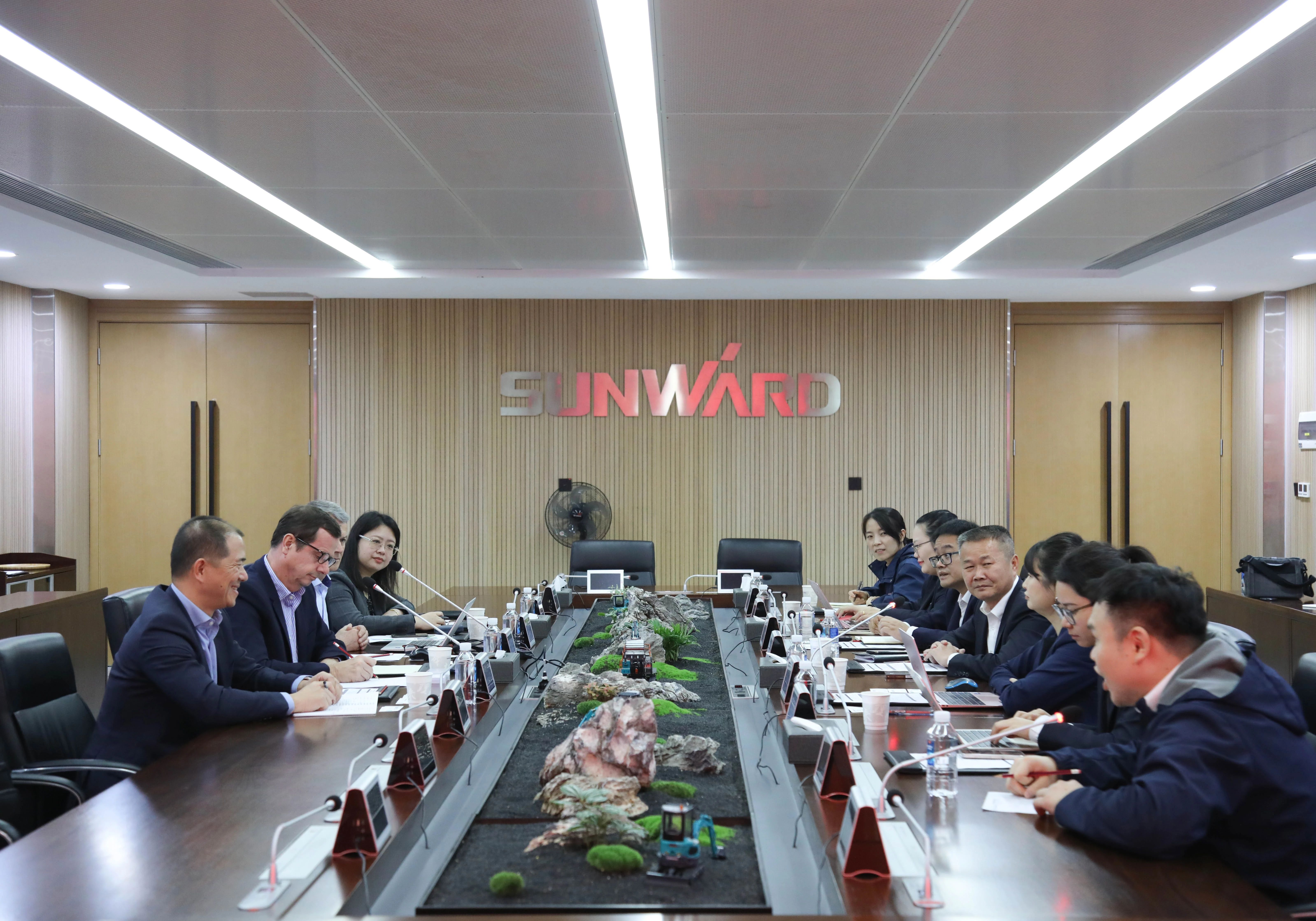 法巴租赁集团到访球友会体育-球友会体育（中国）官方在线
智能，共拓合作新篇章