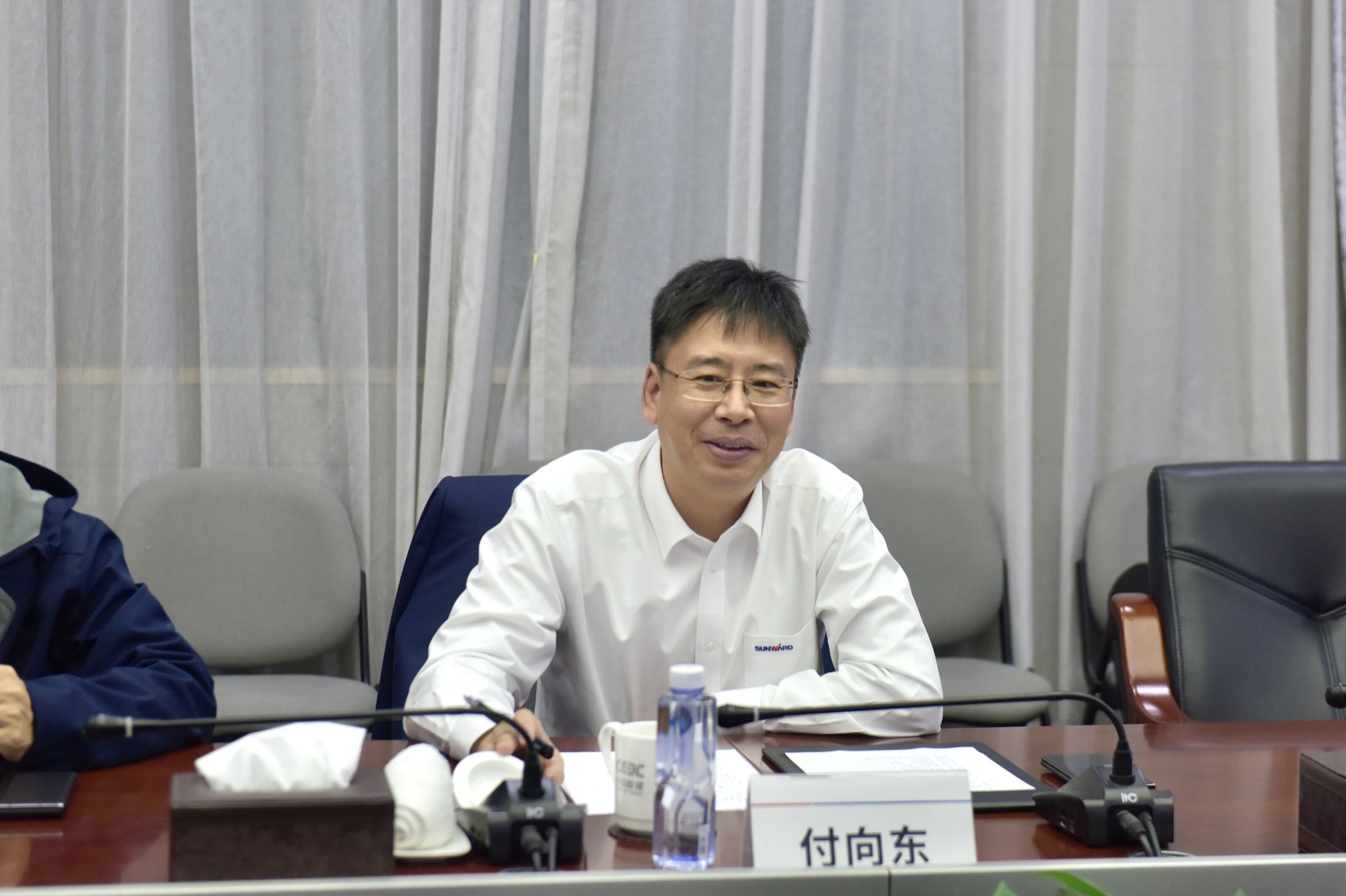 球友会体育-球友会体育（中国）官方在线
智能与易普力开展座谈交流，谱写互利共赢新篇章