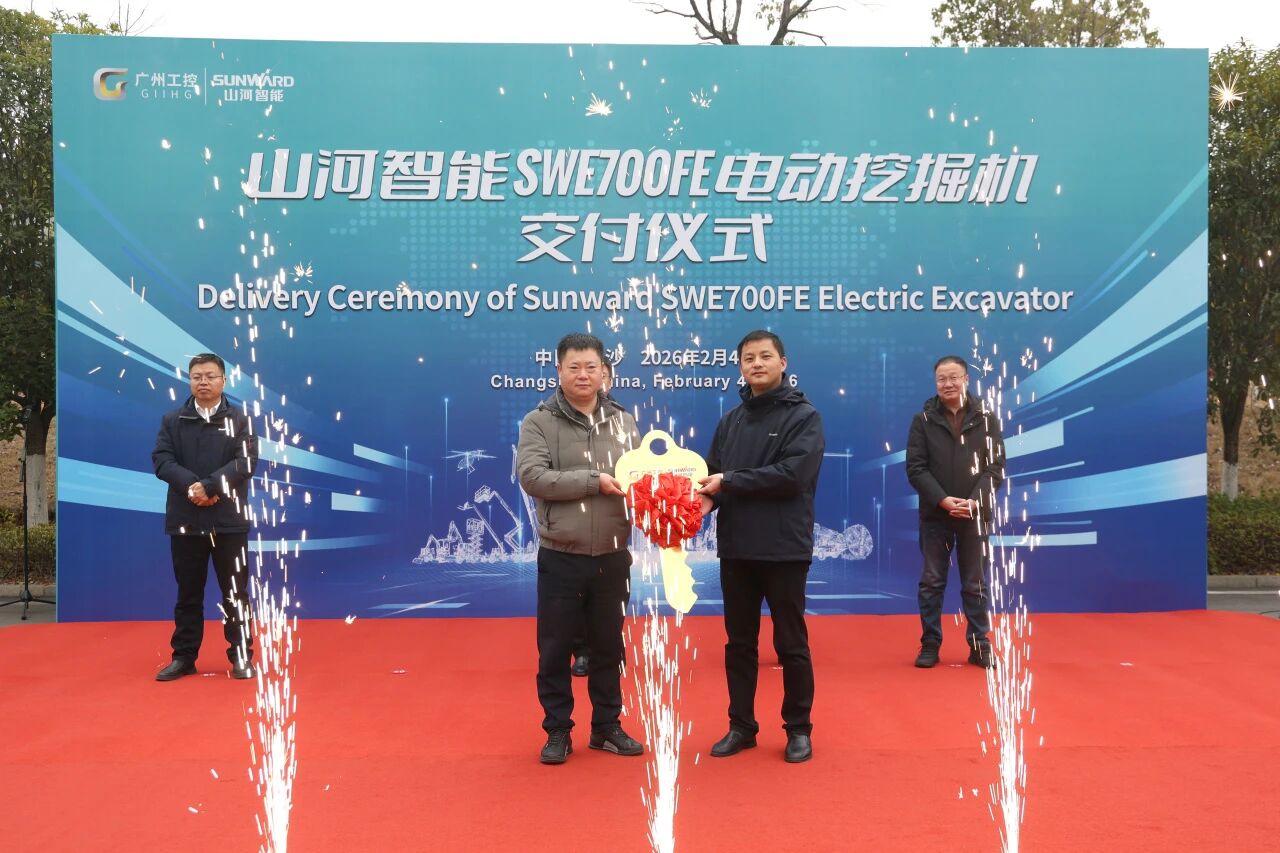 球友会体育-球友会体育（中国）官方在线
智能SWE700FE电动挖掘机成功交付，助力打造绿色智慧矿山