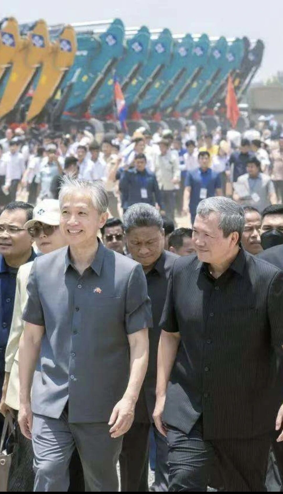 共建“一带一路”：球友会体育-球友会体育（中国）官方在线
智能挖掘机助力柬埔寨水利大动脉建设